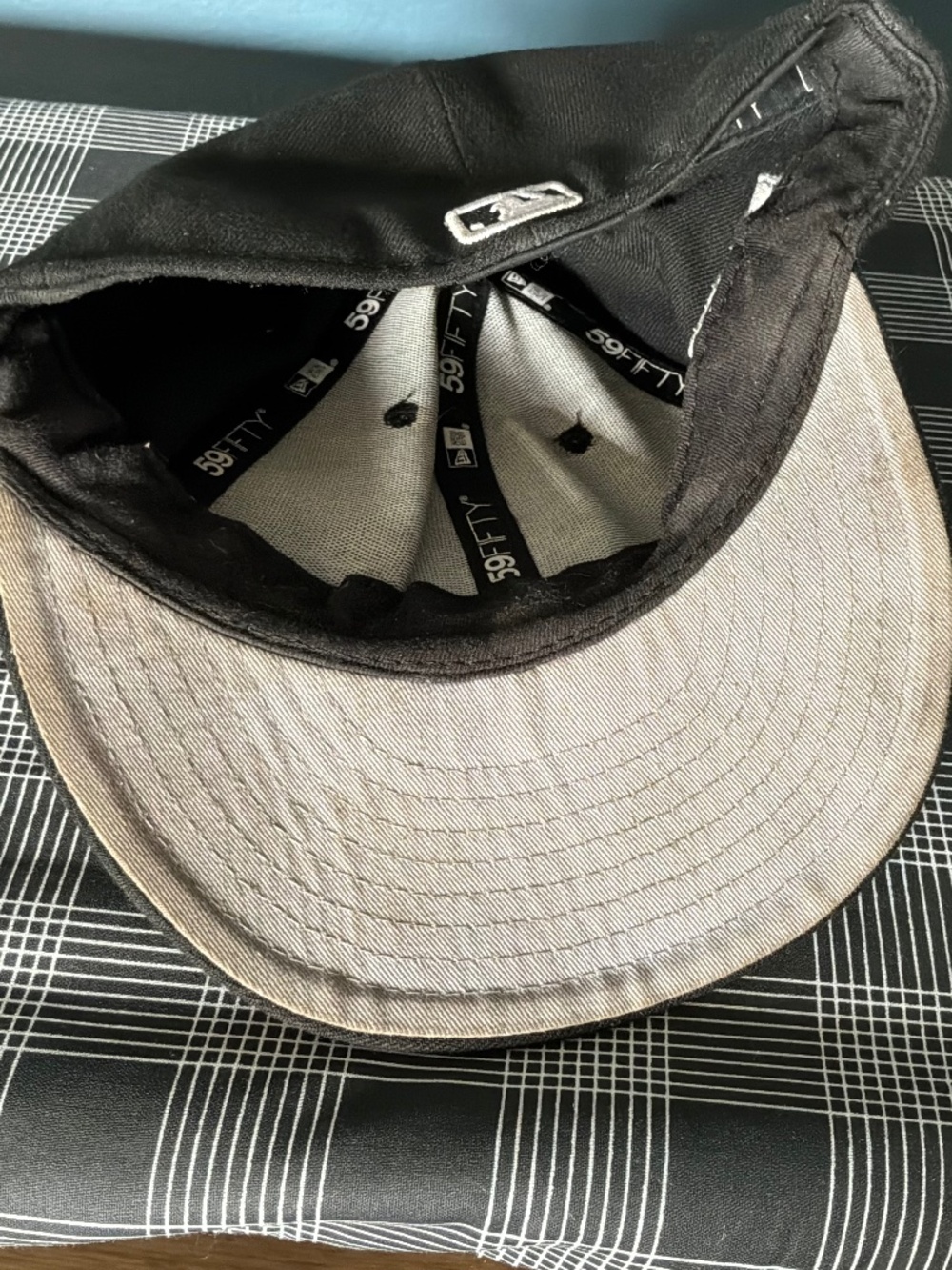 2000 World Series Yankees Fitted Baseball Cap - Picture 4 of 4